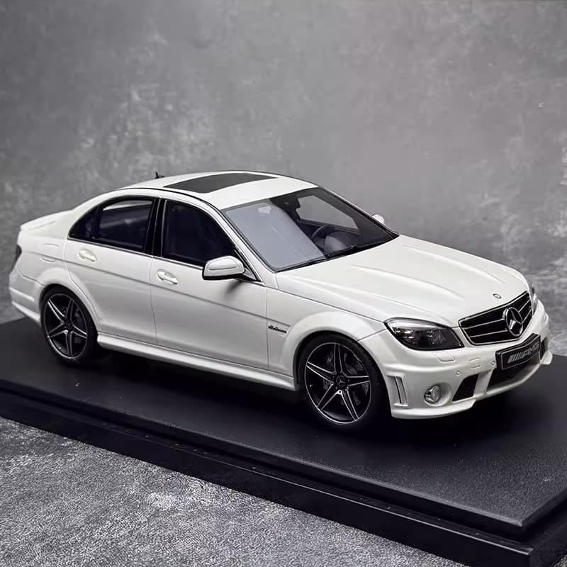 GT Spirit 1:18 Mercedes-Benz C63 AMG Resin Model – YX car model