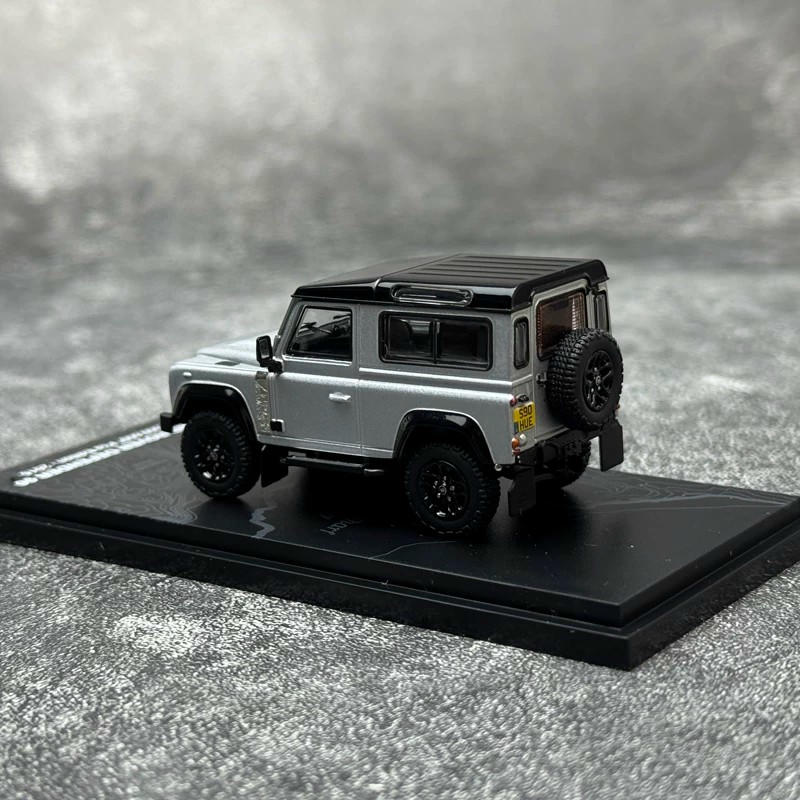 ARbox 1:64 Land Rover Defender 90 Diecast Model Car — Silver