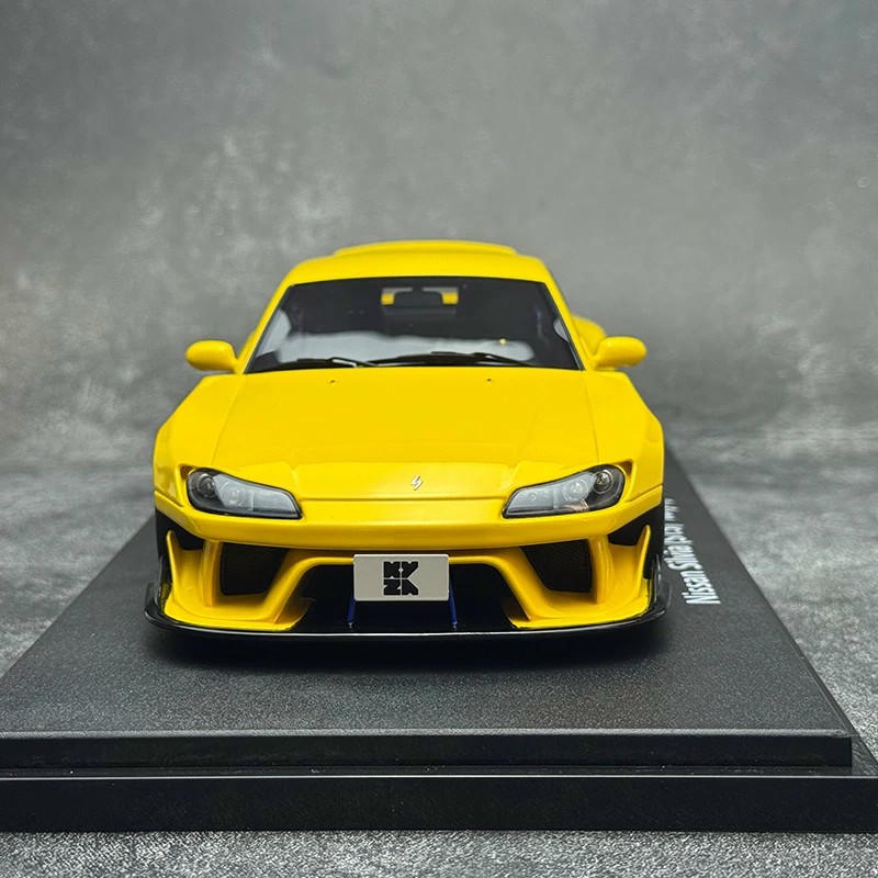 Kyosho 1:18 Nissan Silvia S15 Khyzyl Saleem Resin Model