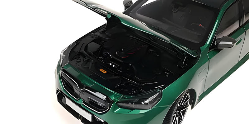 Minichamps 1:18 BMW M5 2024 Diecast Model Car