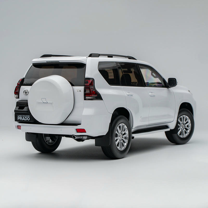 YC Model Toyota Land Cruiser Prado LC150 2018 1:18 Diecast Model Car