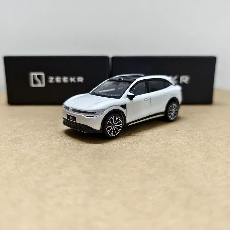 Official 1:64 ZEEKR 7X Diecast Model Car – Geely Electric SUV Alloy Collector Model