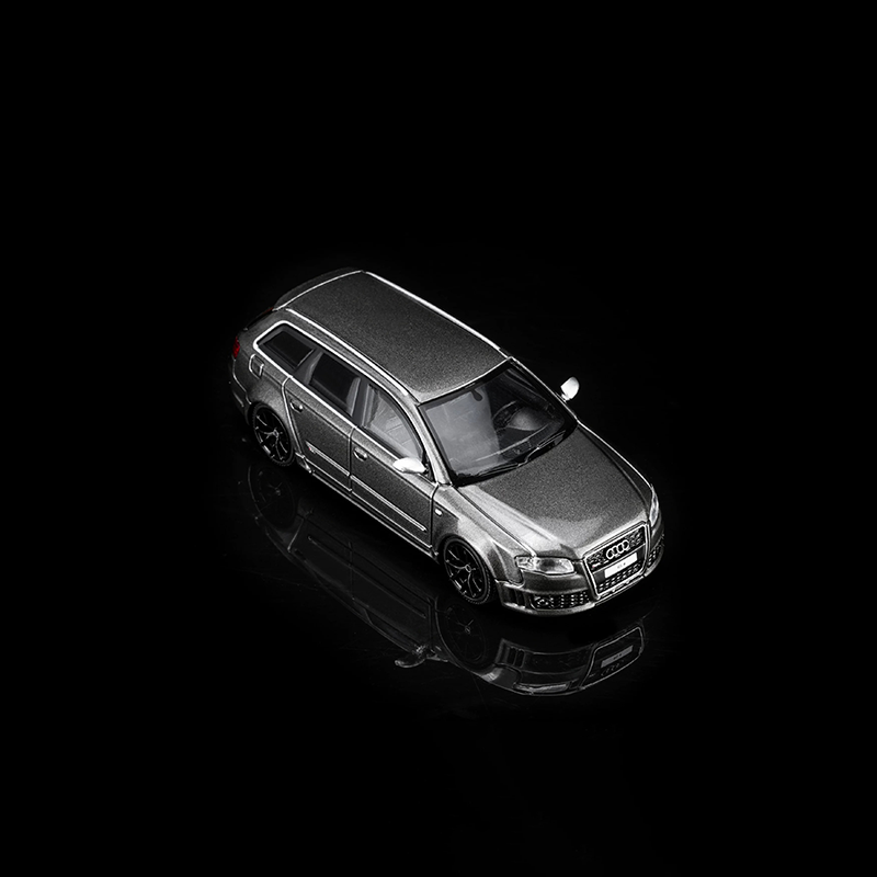 MOTORHELIX MH 1:64 Audi RS4 (B7) 2005 Diecast Model