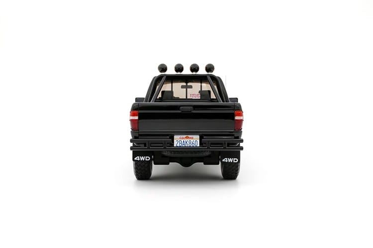 Pre-sale OTTO 1:18 Toyota HILUX SR5 Bright Black Resin Model – Limited Edition of 2,500 Units(OT481