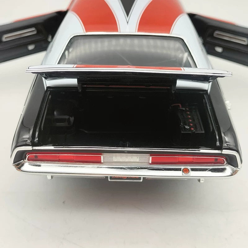 ACME 1:18 1970 Dodge Challenger Dick Landy Diecast Model