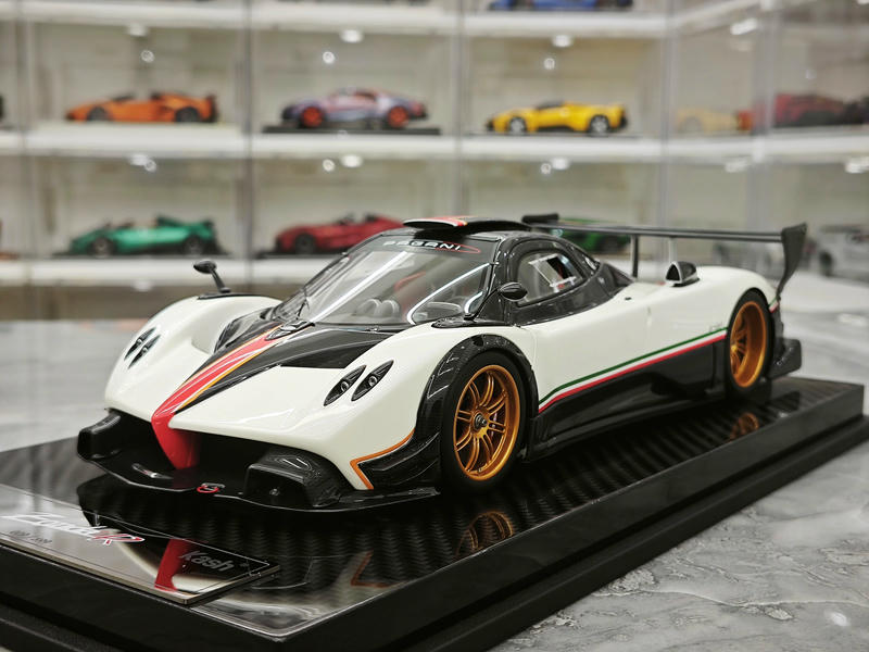 Kash Model Pagani Zonda 1:18 Resin Model Car – Warm Pearl White