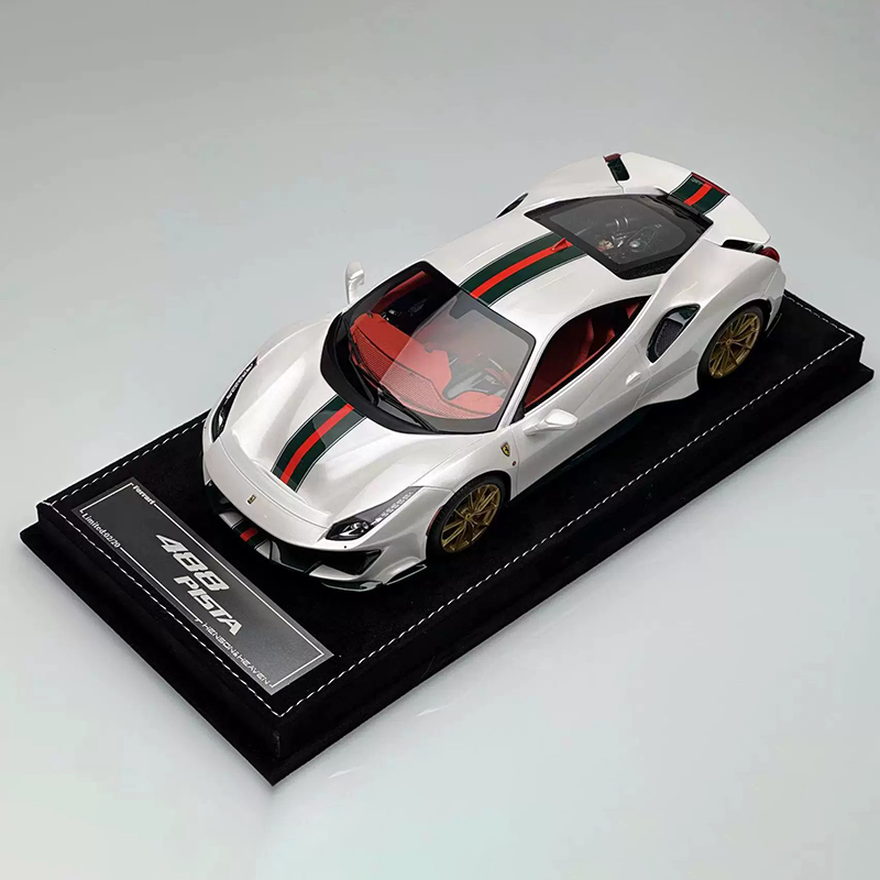 HH Model 1:18 Ferrari 488 Pista Limited Edition Resin Model