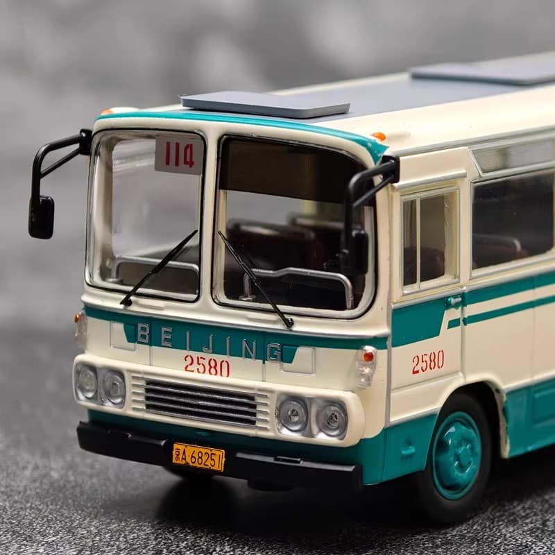 1:64 Beijing Trolleybus BD562 – Route 114 / Route 111 Diecast Bus Model