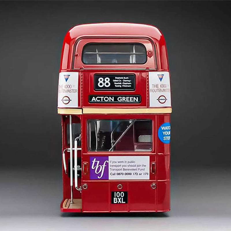 SunStar 1:24 London Double-Decker Bus Diecast Model Car