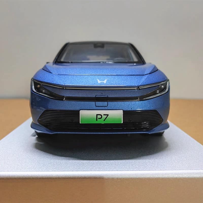 GAC Honda P7 1:18 Diecast Model Car