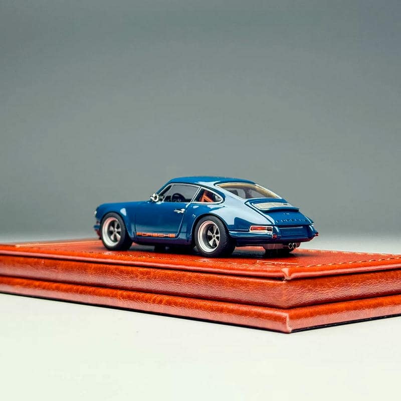 Make Up 1:64 Porsche Singer 911 Coupe Resin Model