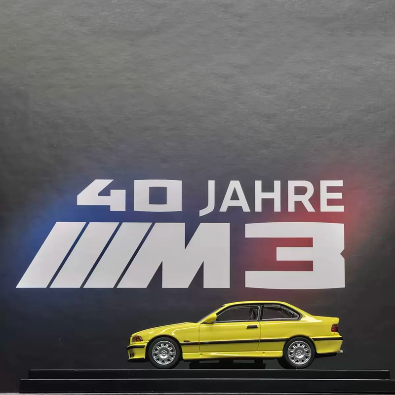 AR Box 1:64 BMW M3 40th Anniversary Edition Diecast Model Set