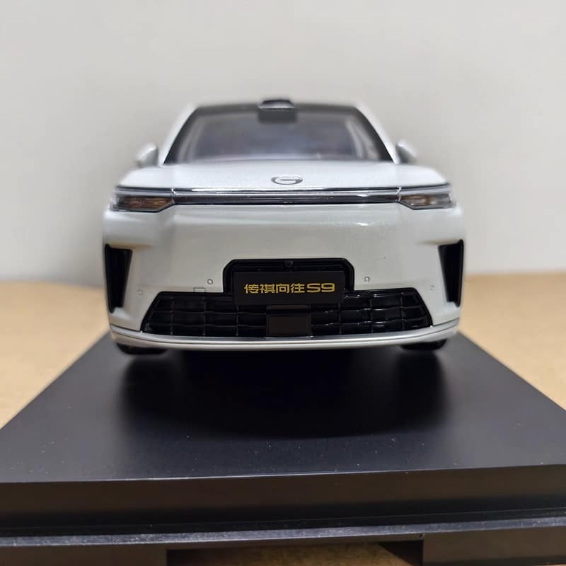 OEM GAC Trumpchi S9 1:18 Diecast Model Car