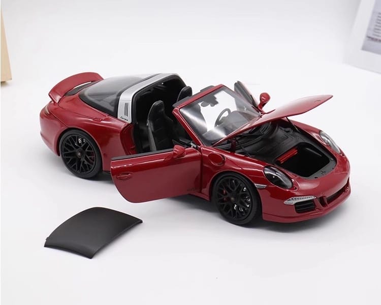 Schuco Porsche Cayman GT4 911 1:18 Diecast Model Car