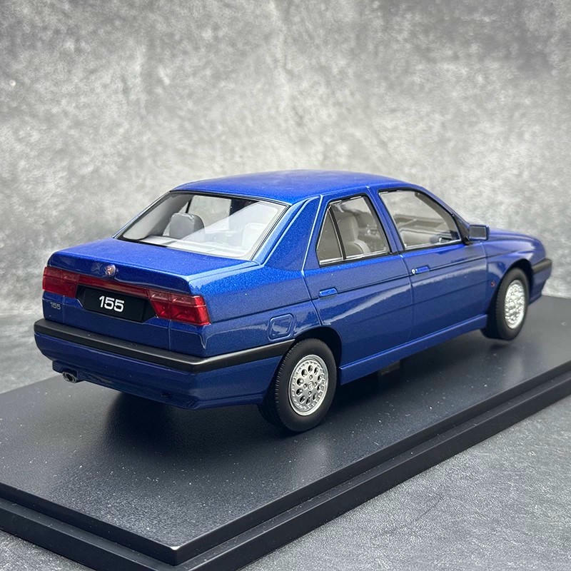 Alfa Romeo 155 Carabinieri 1996 1:18 KK Diecast Model Car