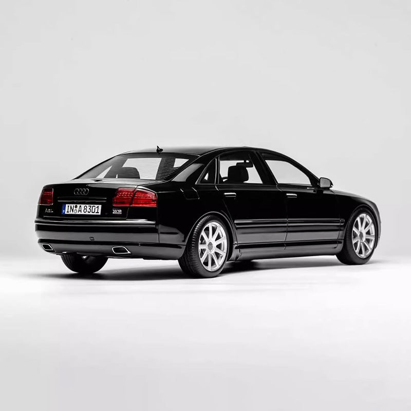 MH Audi A8 W12 2008 1:18 Resin Model Car