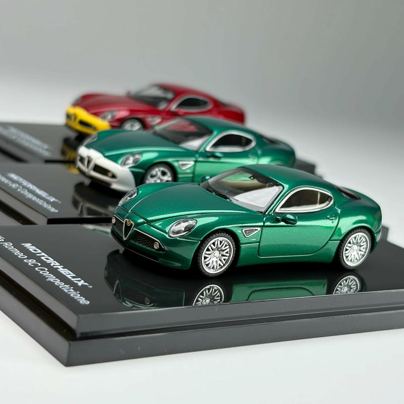 MotorHelix 1:64 Alfa Romeo 8C Competizione (2008) Diecast Model
