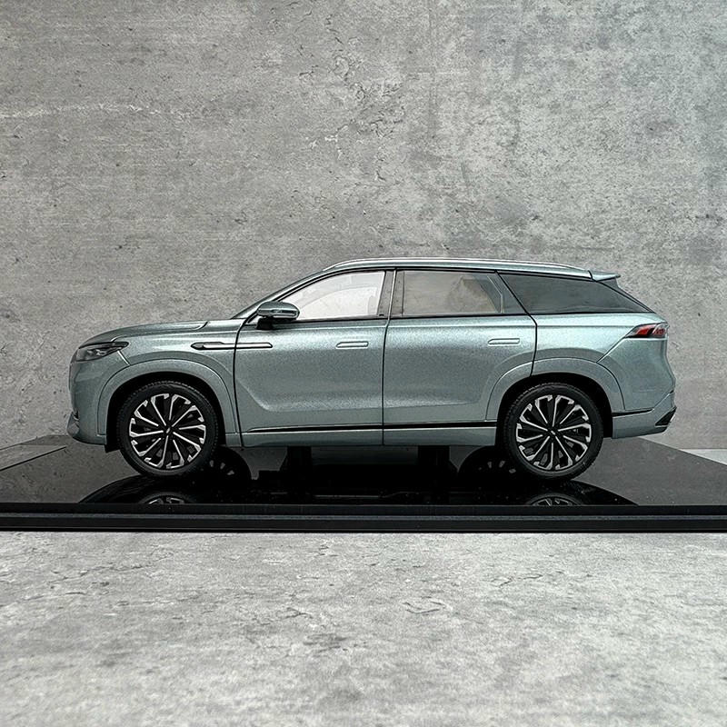 1:18 Chery Tiggo 9 Alloy Model — Olive Gray