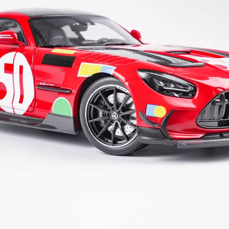MINICHAMPS 1:18 Mercedes-Benz AMG GT Black Series Alloy Diecast Model