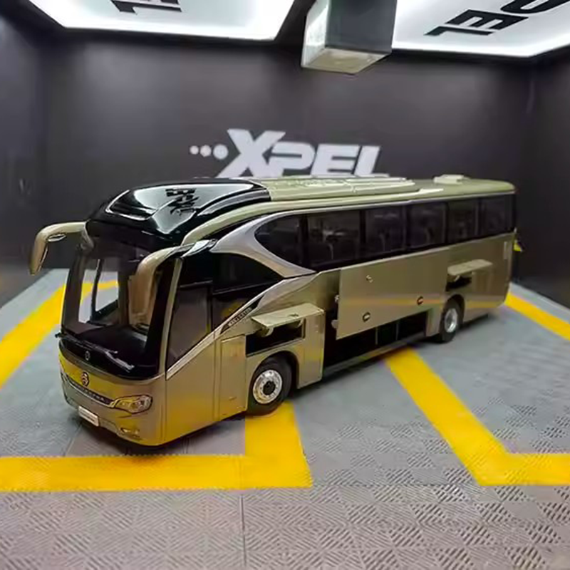 Original Factory 1:42 Xiamen King Long XML6129 Coach Bus Diecast Model