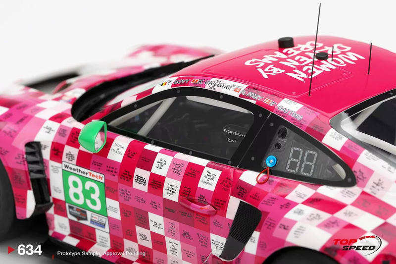 TopSpeed 1:18 Porsche 911 GT3 R (992) 2025 Daytona Resin Model