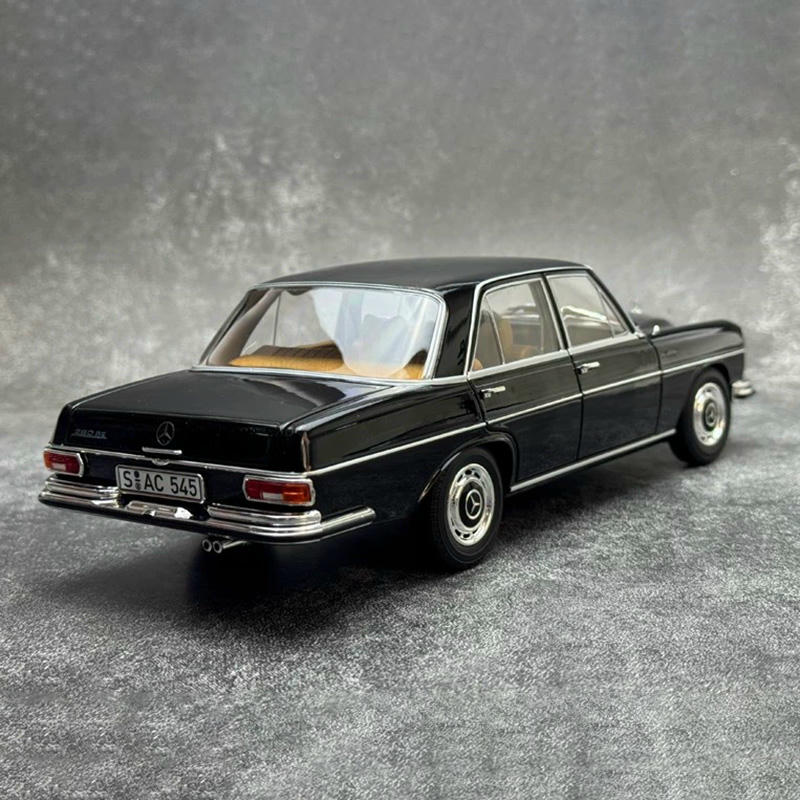 Norev 1:18 Mercedes-Benz 280 SE 1968 (W108) Diecast Model – 183762