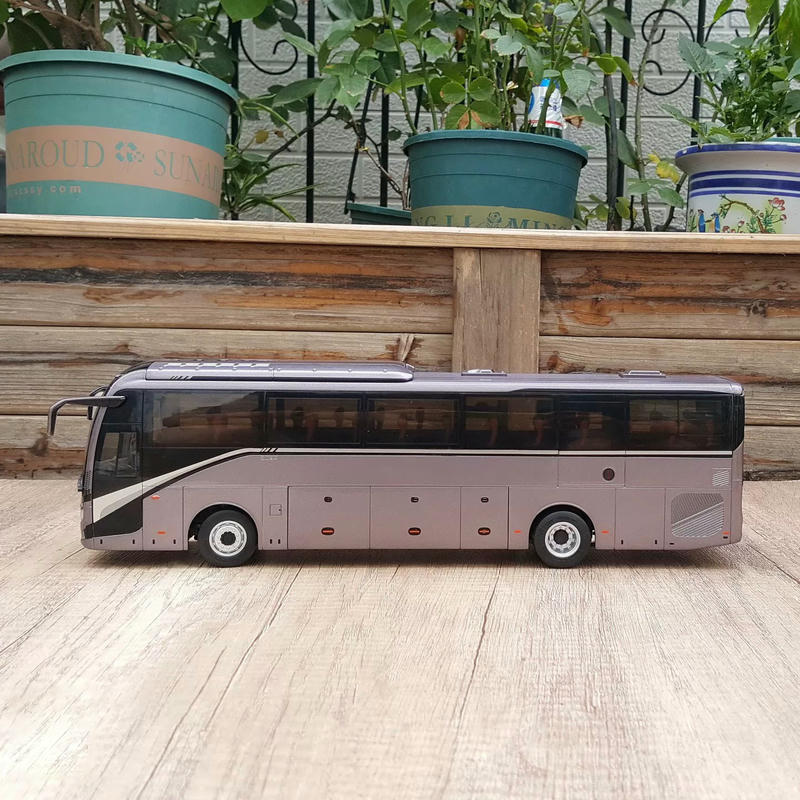 Golden Dragon Qiantu GC12 1:38 Alloy Model Bus