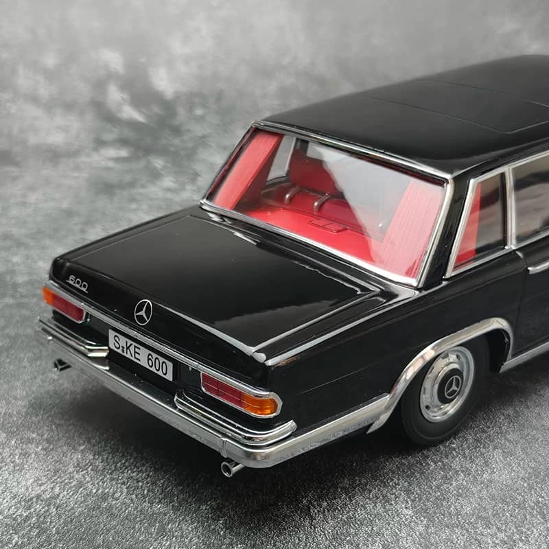 KK Scale Mercedes-Benz 600 Pullman W100 1:18 Diecast Model Car