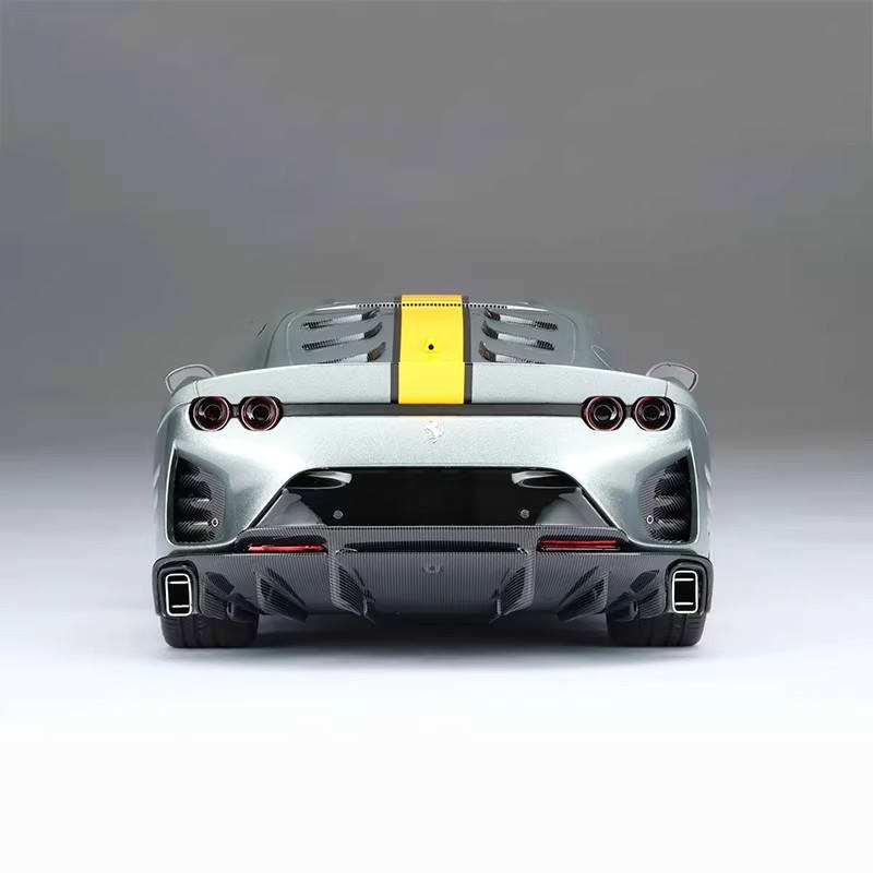 Amalgam 1:18 Ferrari 812 Competizione Resin Model – Gray