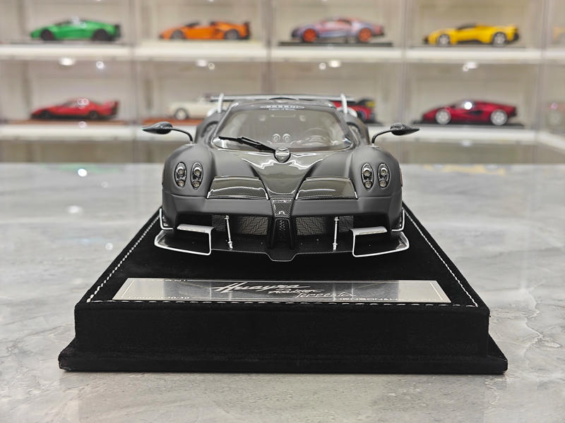 HH Model Pagani Huayra Roadster Limited Edition 1:18 Resin Model Car