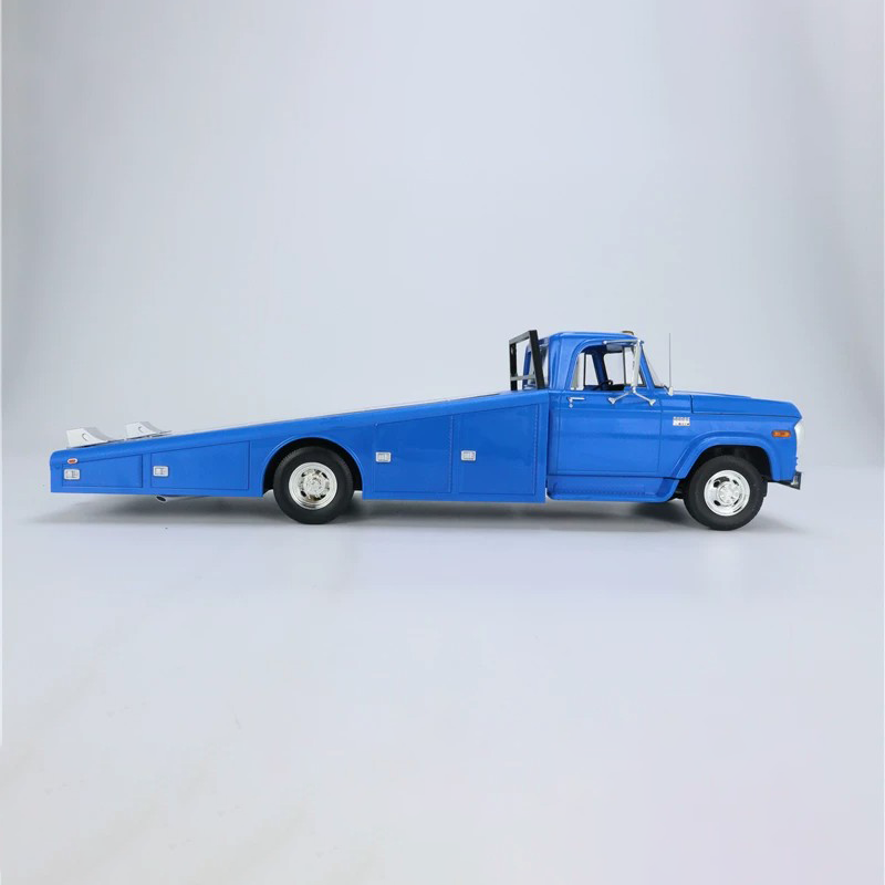 ACME 1:18 1970 Dodge D-300 Ramp Truck Diecast Model