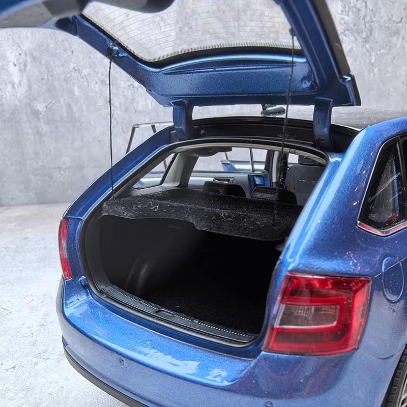 SAIC1:18 Scale Volkswagen Skoda Rapid Die-Cast Model Car