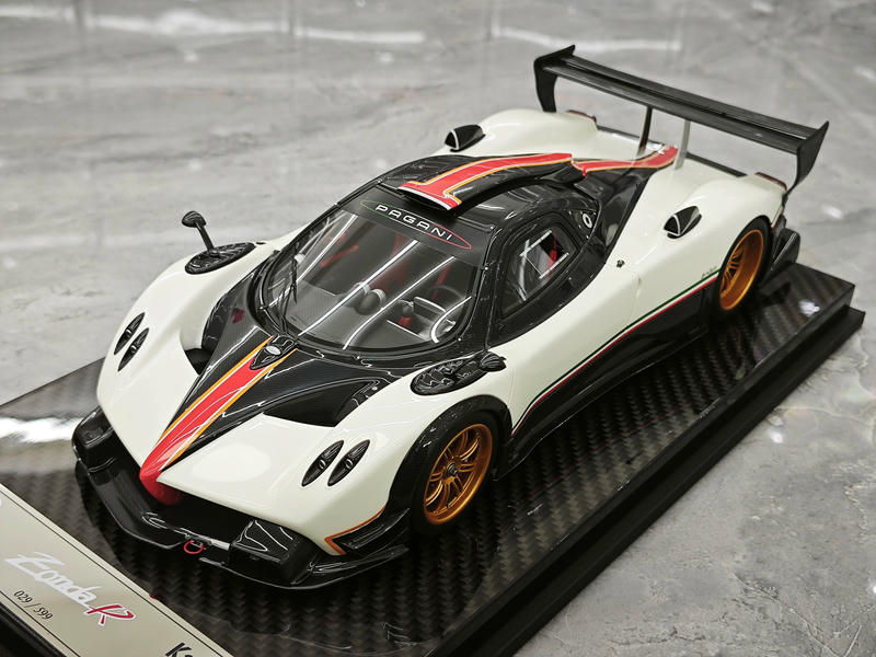 Kash Model Pagani Zonda 1:18 Resin Model Car – Warm Pearl White