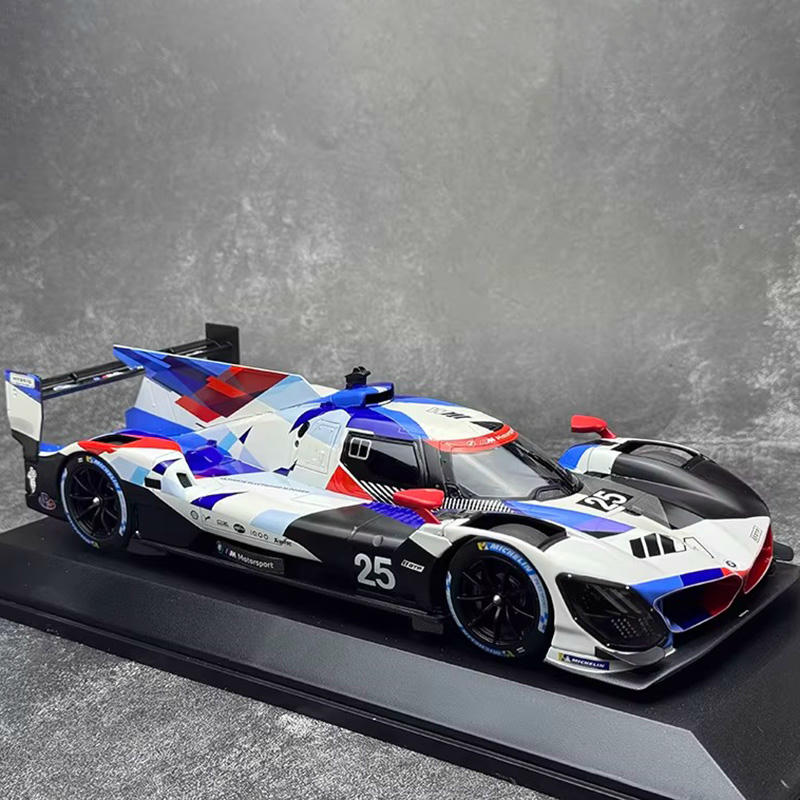 MINICHAMPS 1:18 BMW M HYBRID V8 LMDh Race Car Model