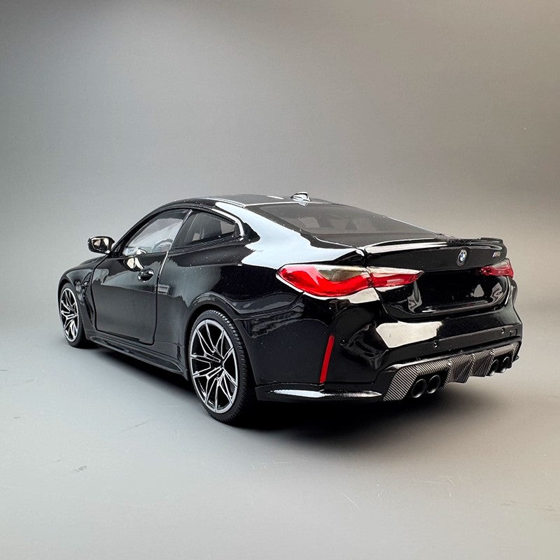 Minichamps 1:18 BMW M4 2024 Diecast Car