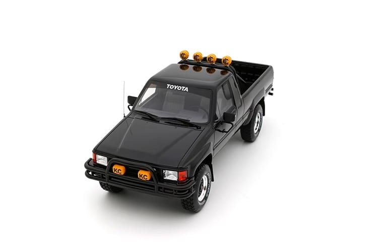Pre-sale OTTO 1:18 Toyota HILUX SR5 Bright Black Resin Model – Limited Edition of 2,500 Units(OT481