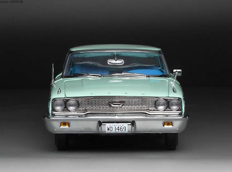 Sunstar 1:18 1963 Ford Galaxie 500XL Alloy Model