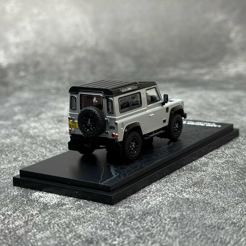 ARbox 1:64 Land Rover Defender 90 Diecast Model Car — Silver