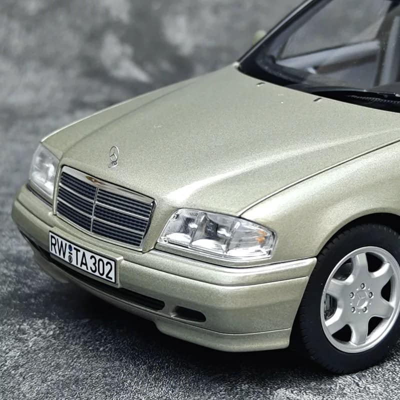 NOREV 1:18 Mercedes-Benz C-Class T-Model W202 Diecast Model Car – Classic C-Class Estate Collector