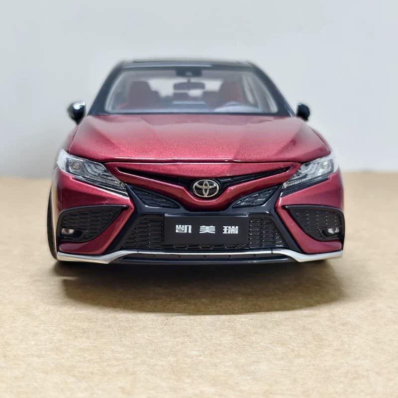 oem Licensed Toyota Camry (XV70) Hybrid Sport 2018–2021 1:18 Diecast Model