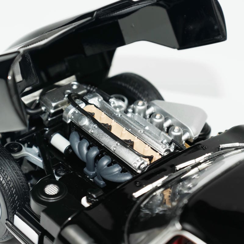 Kyosho Jaguar E-Type 1:18 Diecast Model Car