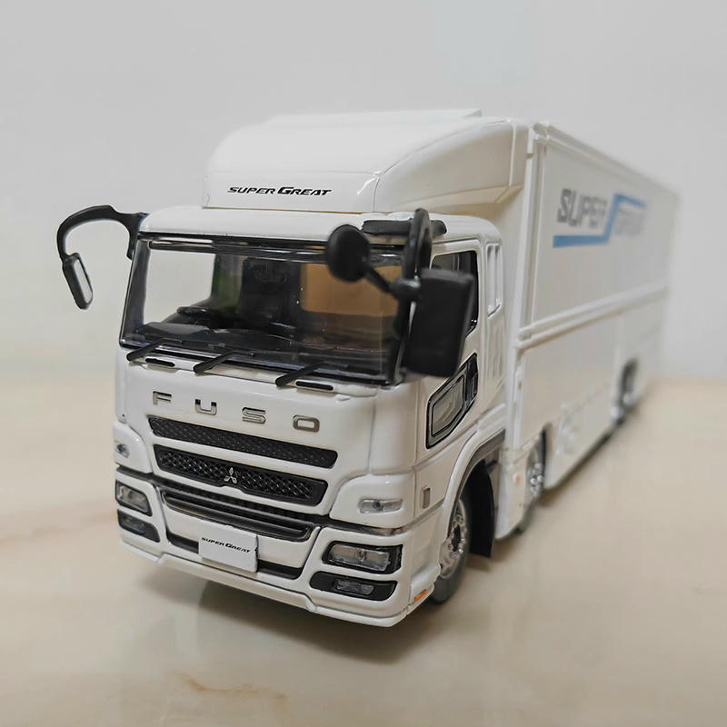 FUSO SUPER GREAT トラック 1/43 1/43 Scale Mitsubishi FUSO Super Great Tractor truck White Diecast