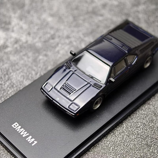 AR BOX BMW M1 / 3.0 CSL 1:64 Alloy Diecast Model Car