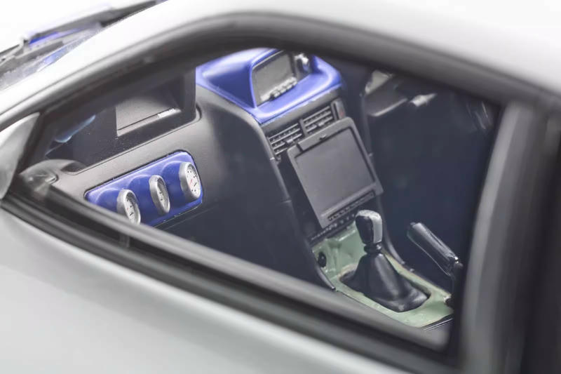 Kyosho 1:12 Nissan Skyline R34 GT-R 2001 (Fast & Furious) Resin Model