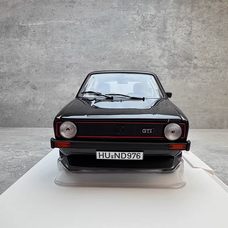 Norev 1:18 Volkswagen Golf GTI 1976 Diecast Model