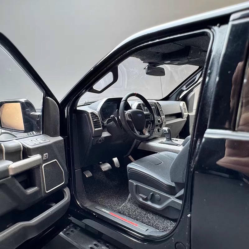 AUTOart  1:18 Ford F-150 Raptor SuperCrew 2019 Diecast Model Truck