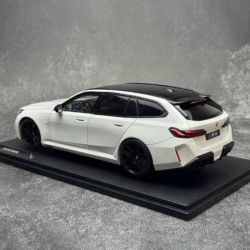 SOLIDO 1:18 BMW M5 Touring Diecast Model Car