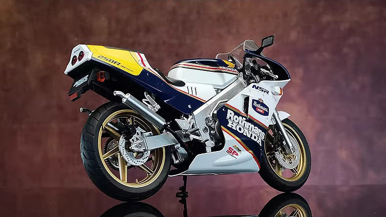 AOSHIMA 1:12 Honda NSR 250R SP R4 Rothmans MC18 Motorcycle Model