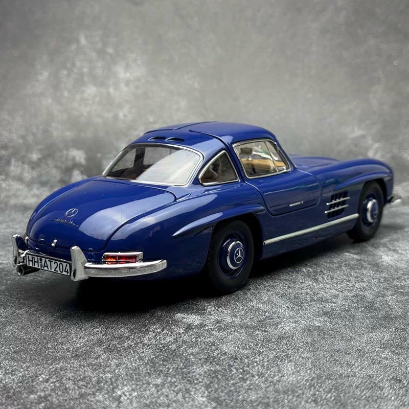 Norev 1:18 Mercedes-Benz 300SL W198 1954 Diecast Model Car