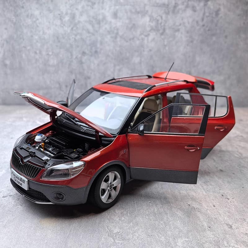 Original 1:18 Shanghai Volkswagen Skoda New Fabia Diecast Model Car